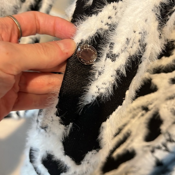 White House Black Market NWT SZ XS. Long Sleeve Belted Iris Sweater Coat - Picture 10 of 15